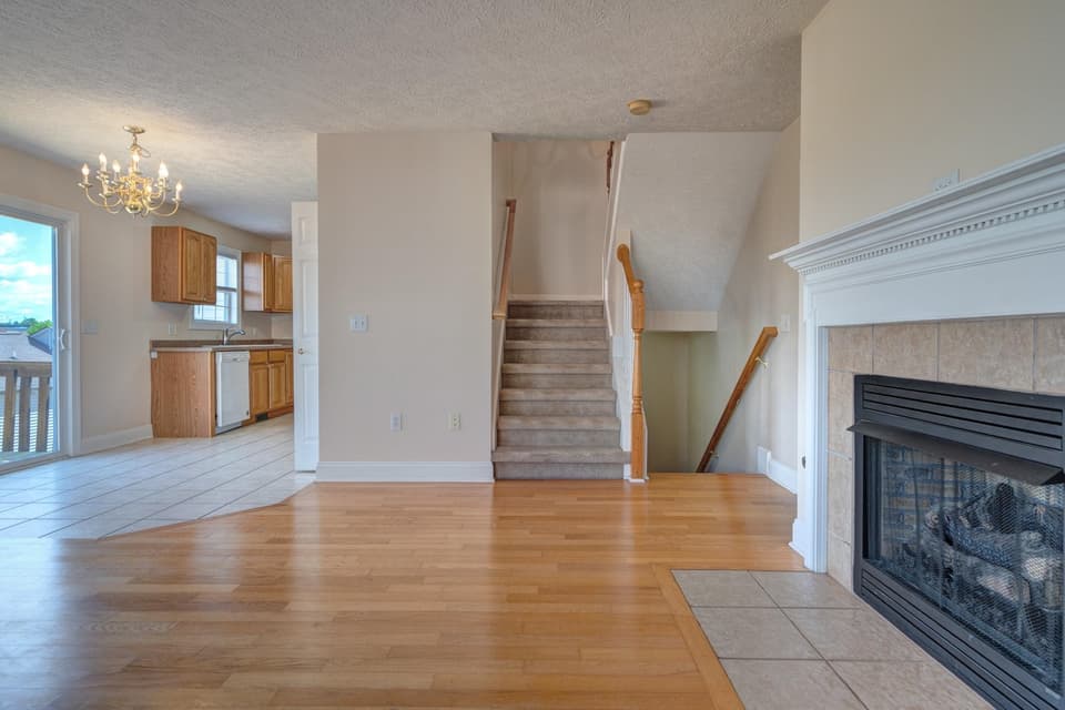 295 Tall Oak Boulevard, photo 20 of 34
