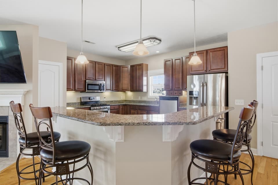 1842 Cub Circle NW, photo 10 of 40