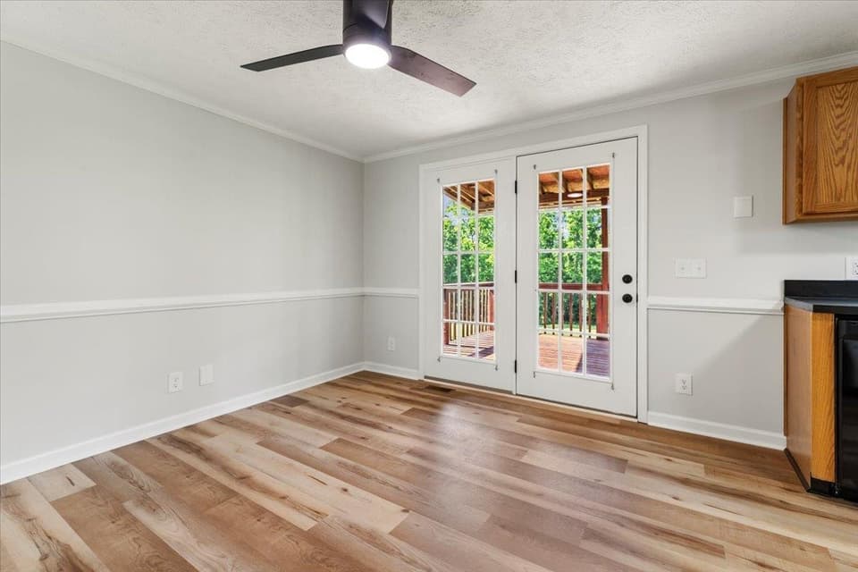1931 Dominion Drive, photo 18 of 40