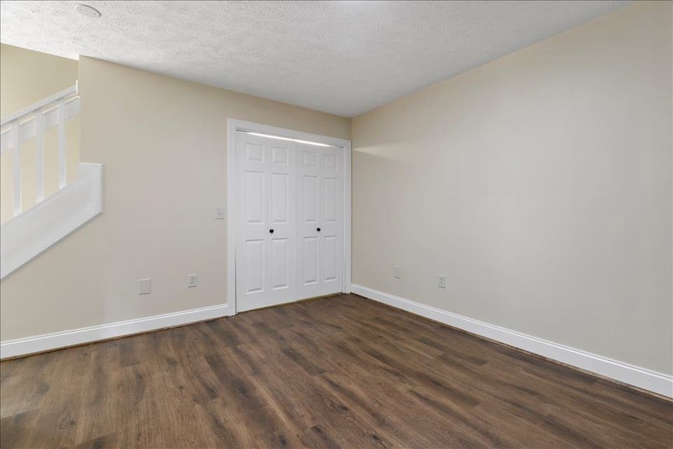 1215 Orange Leaf Court, photo 12 of 40