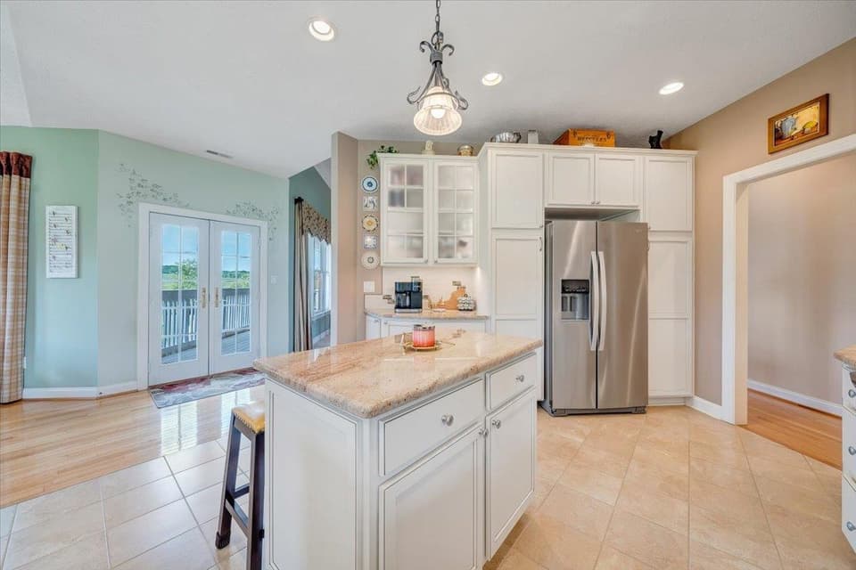 2335 & 2345 Lake Vista Drive, photo 18 of 40