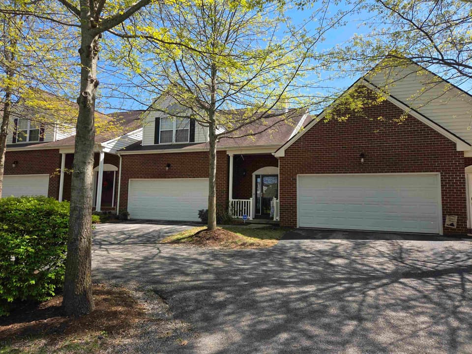 210 Tall Oak Boulevard, Christiansburg, VA