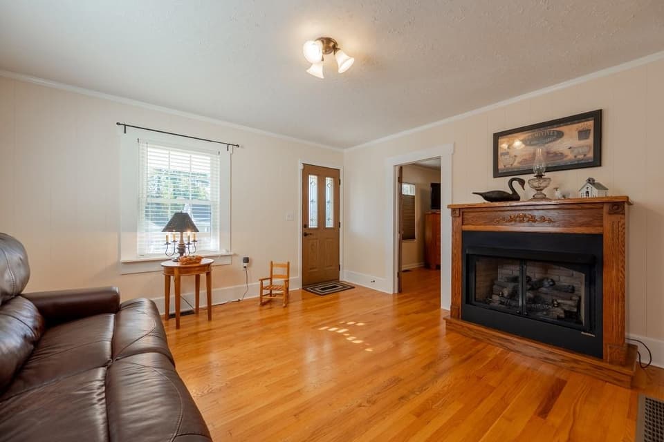 315 Montgomery Street, photo 12 of 40