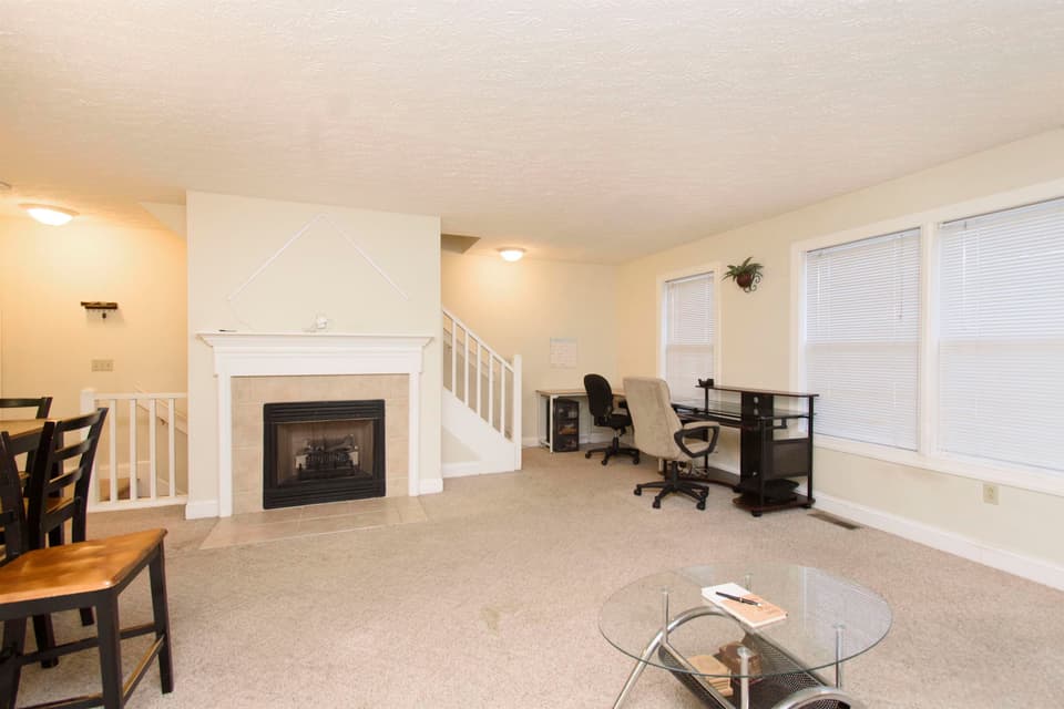 420 Silver Leaf Drive, photo 15 of 40