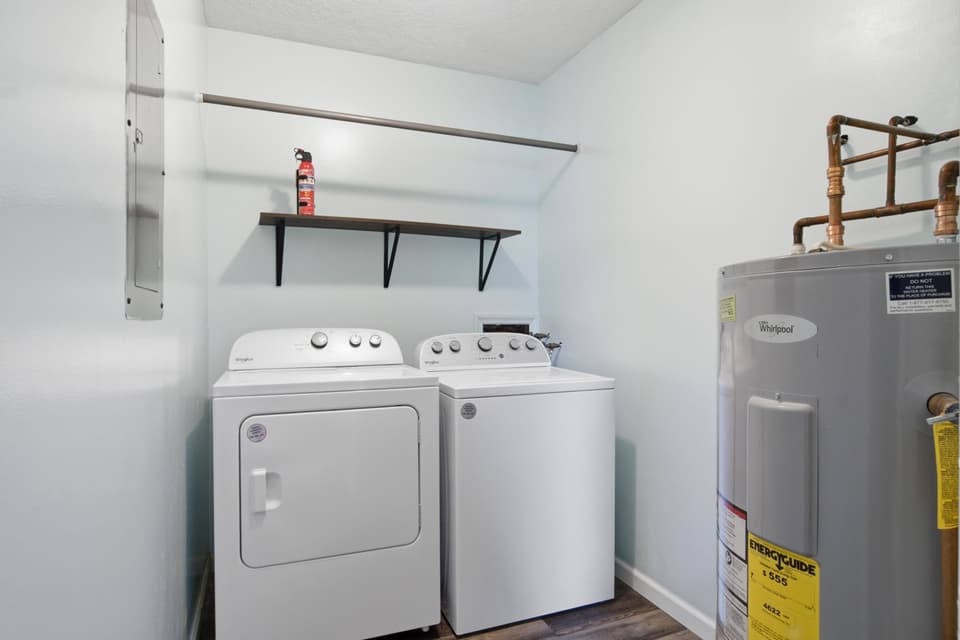 315 Cherokee Drive Unit B, photo 23 of 32