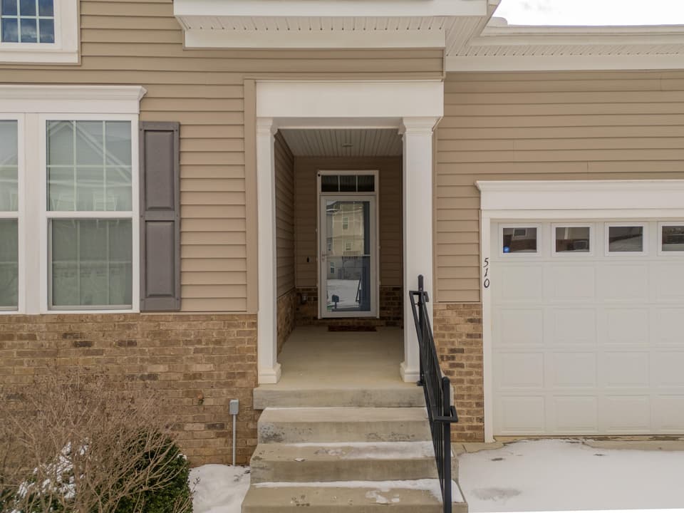 510 Dewdrop Lane, photo 4 of 40