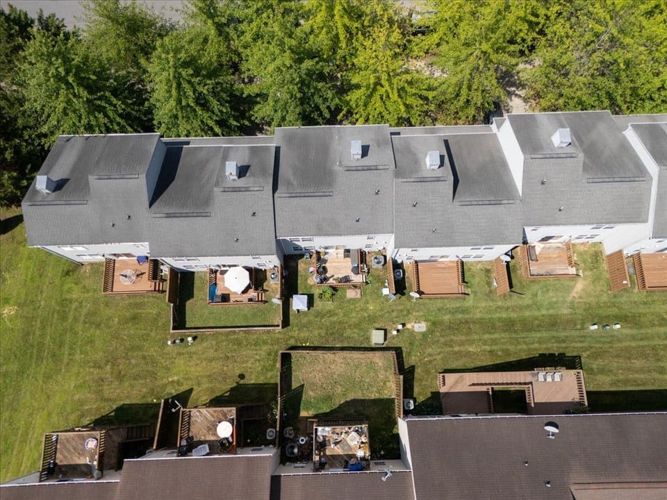 410 Oak Tree Boulevard, photo 24 of 29