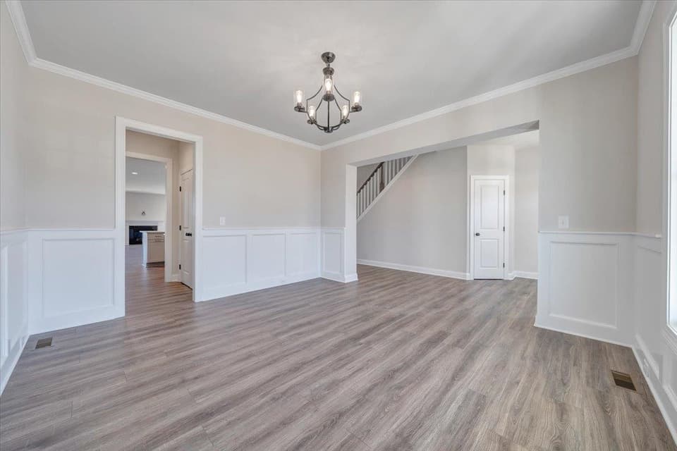 985 Round Meadow Drive, photo 14 of 40