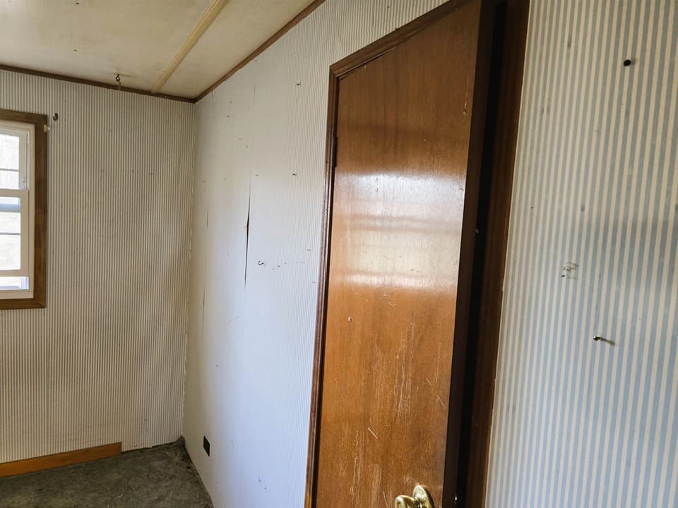 208 Easy Street, photo 24 of 39