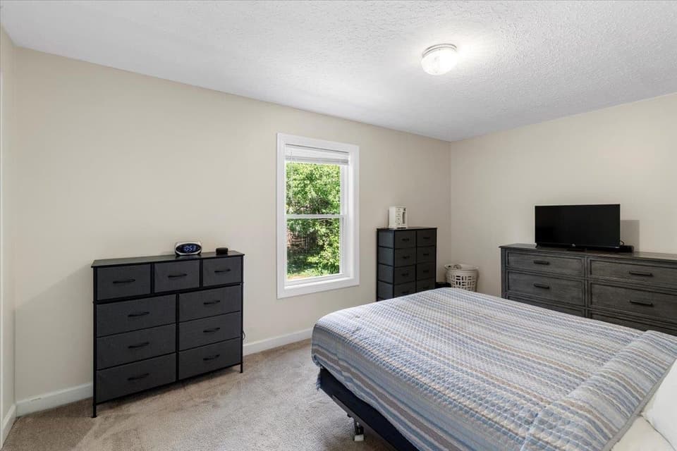 365 S Hill Drive, photo 24 of 40