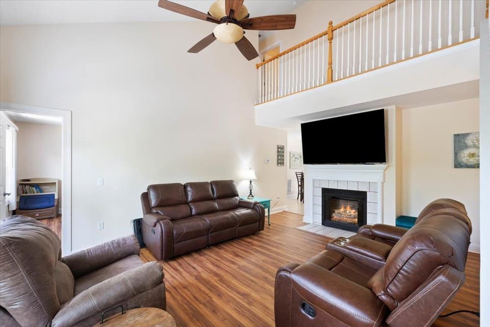 175 Kitty Lane, photo 5 of 34