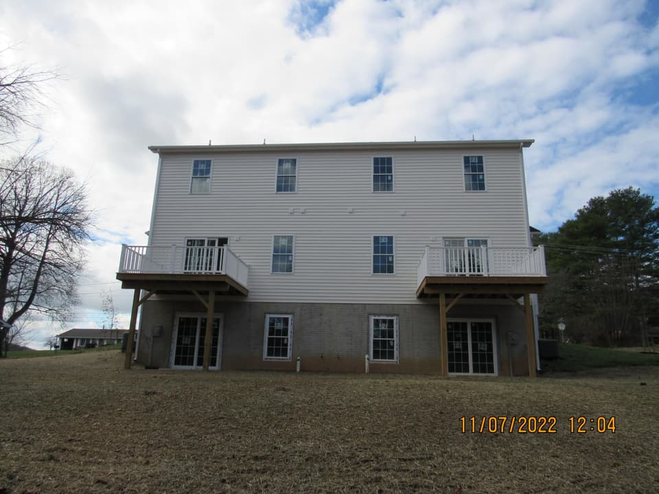 610 Starlight Dr, photo 6 of 7