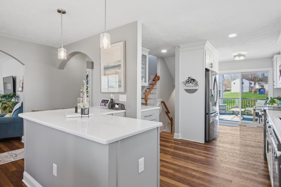 265 Robert Street, photo 10 of 40