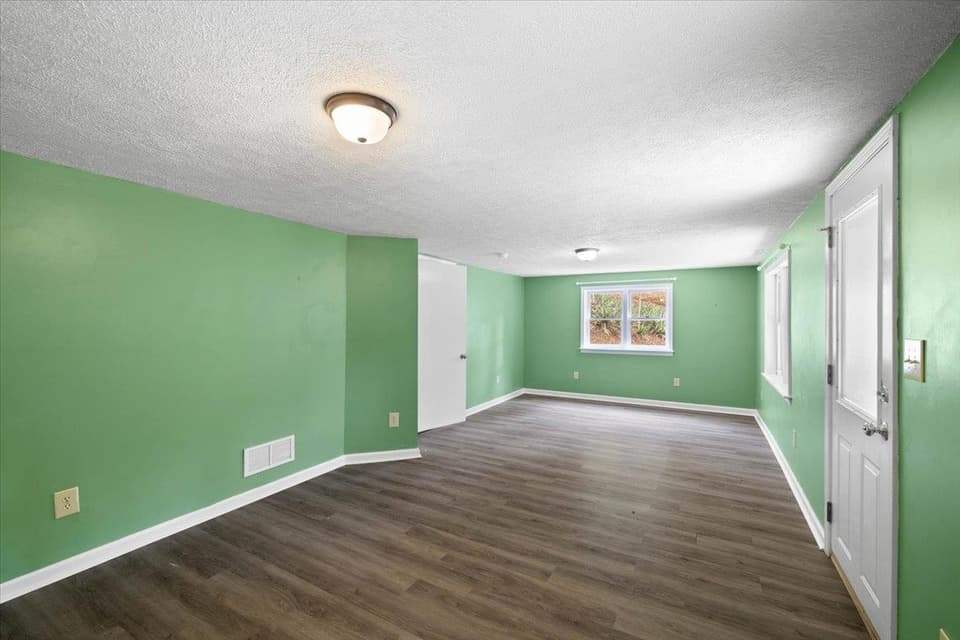1008 Rock Road E, photo 16 of 27