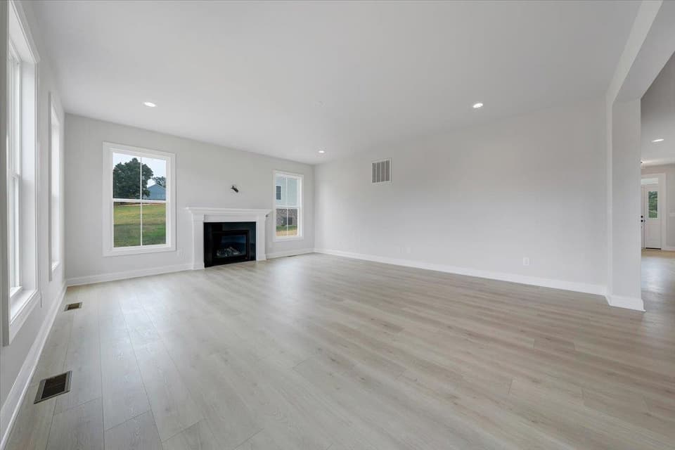 974 Round Meadow Drive, photo 15 of 40