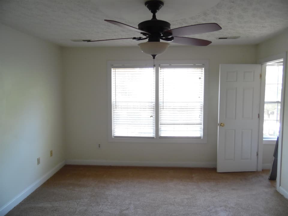 275 Silver Leaf Drive, photo 8 of 12