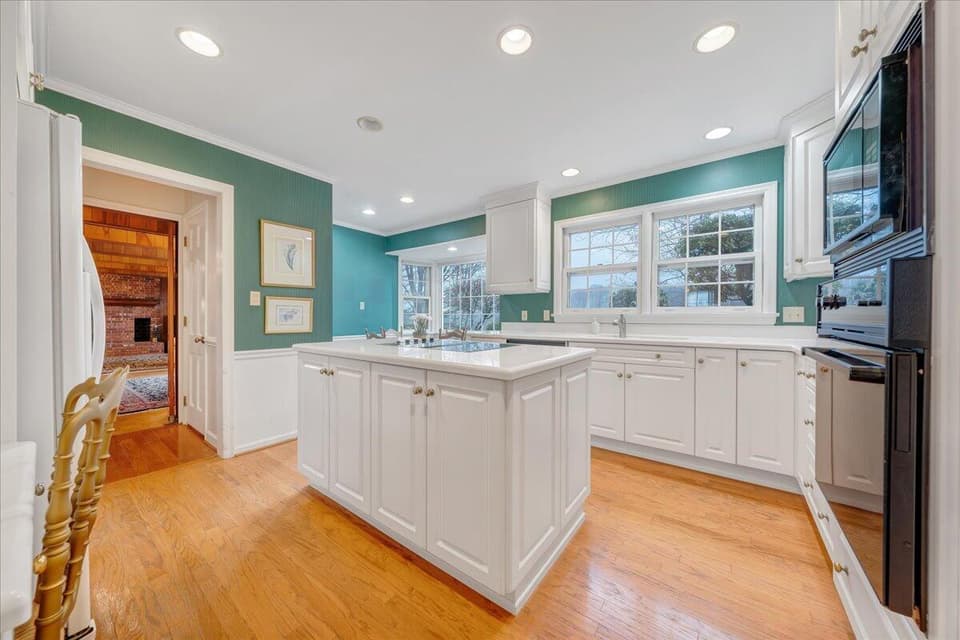 570 Summitridge Rd SW, photo 22 of 36