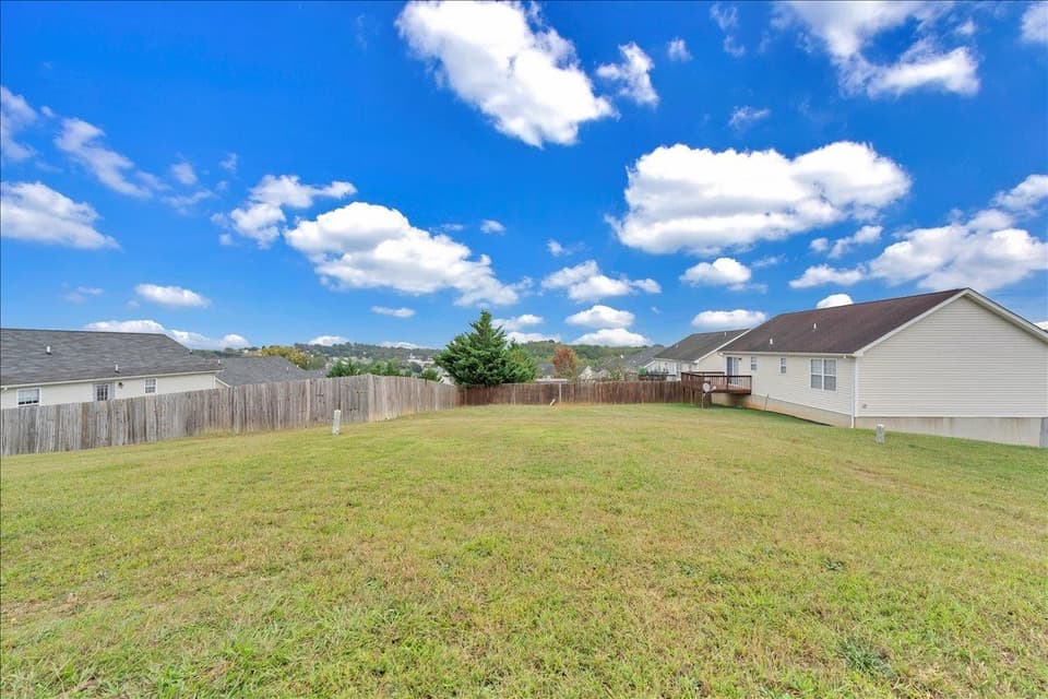 445 Chelsea Loop, photo 38 of 40