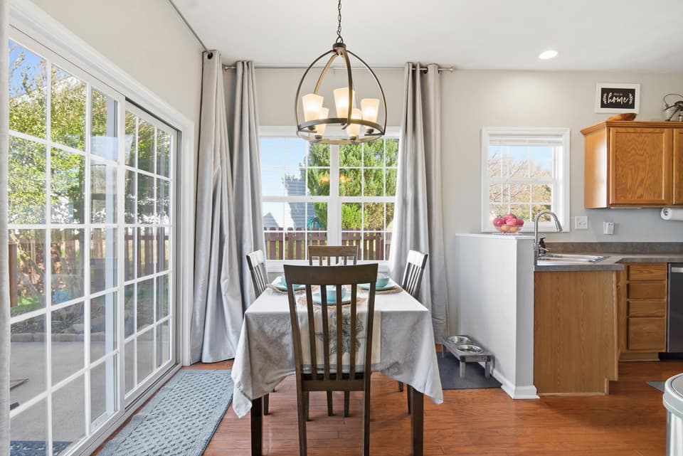 310 Windsor Drive, photo 18 of 40