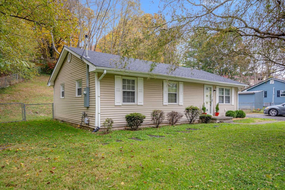460 Chrisman Street, photo 2 of 30