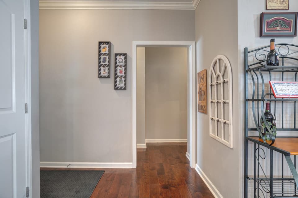 150 Roudabush Drive, photo 20 of 34