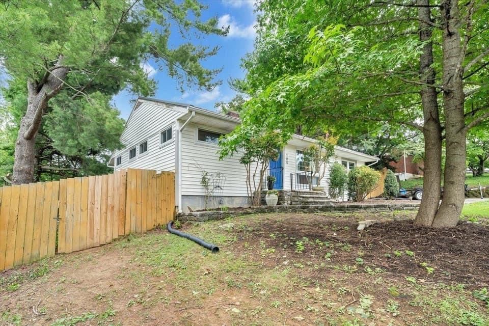 100 Roseland Drive SW, photo 33 of 35