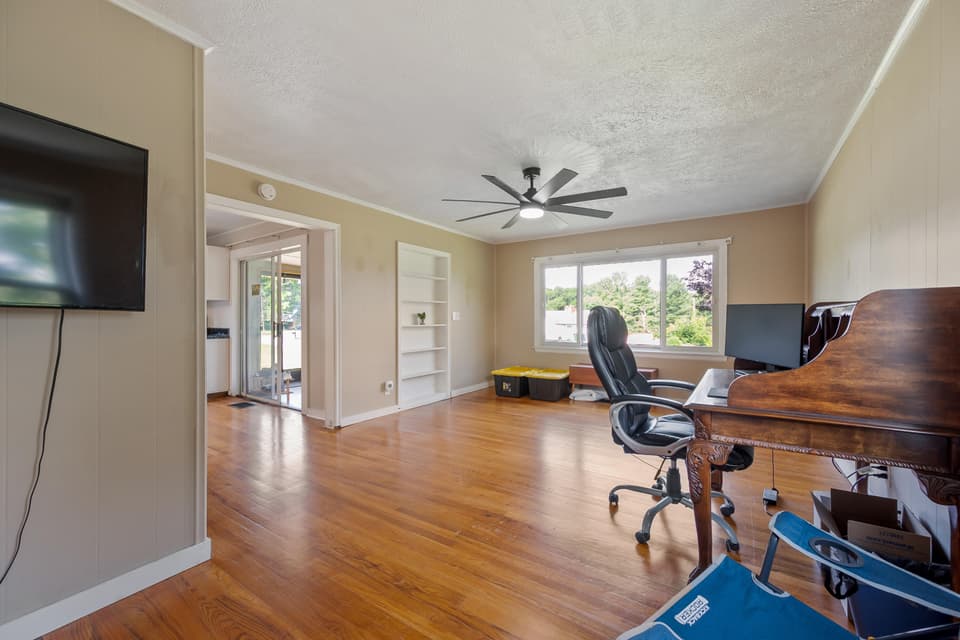 285 Dunlap Drive NE, photo 21 of 34