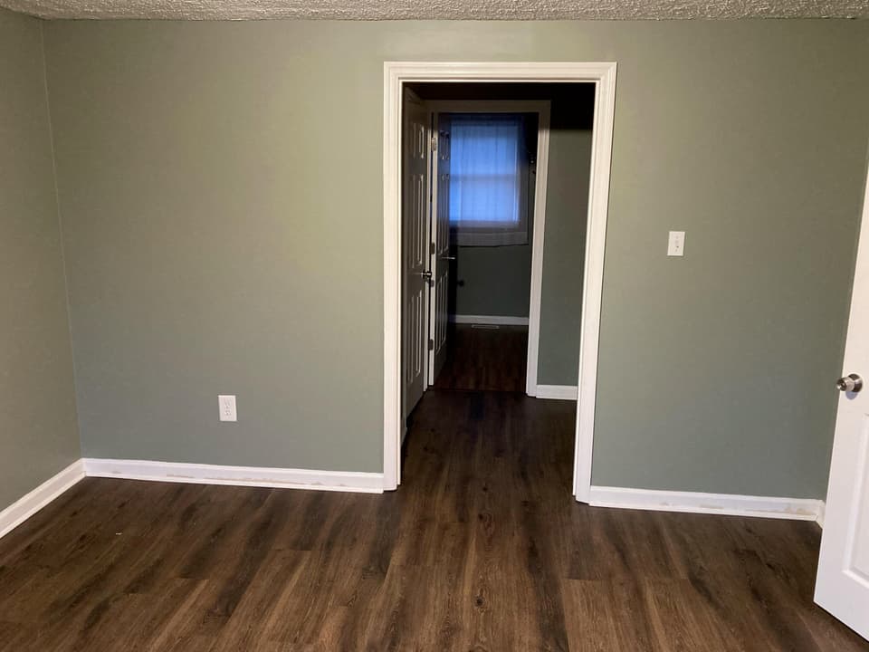 995 Beaver Dr NW, photo 5 of 18