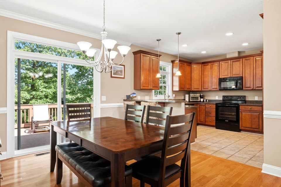 925 Brooklyn Avenue, photo 7 of 40