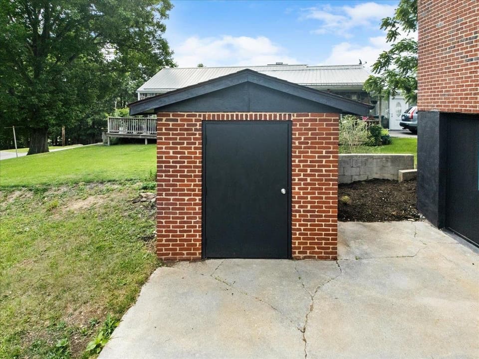 103 Longview Drive SW, photo 36 of 40