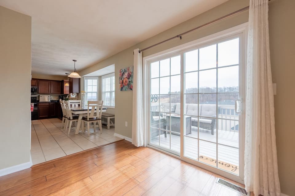 615 Keystone Drive, photo 6 of 40