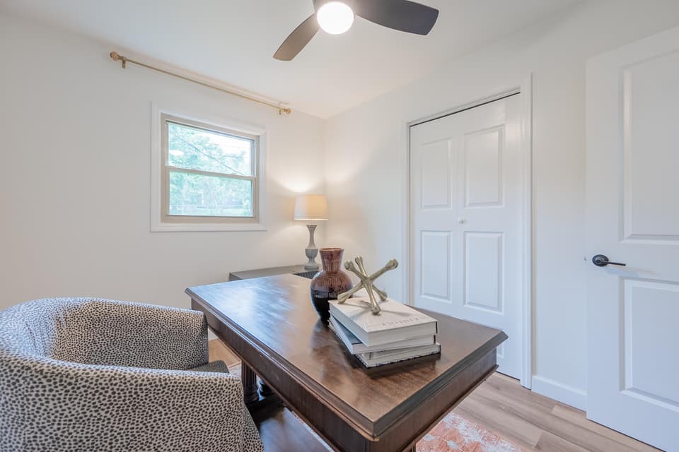 305 Overland Drive, photo 27 of 40