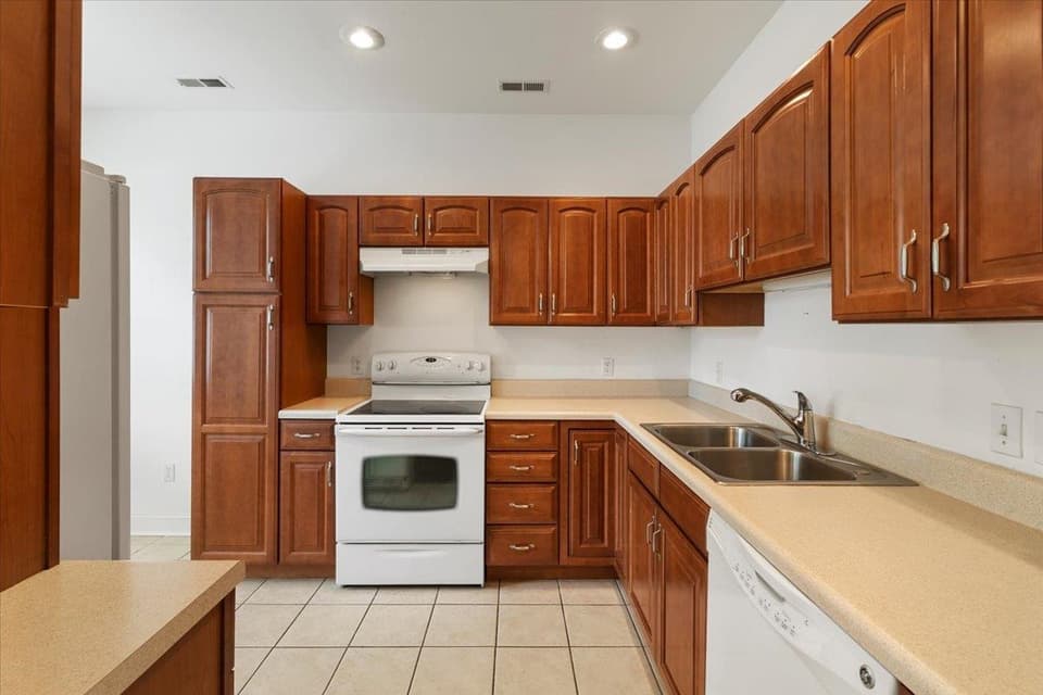 115 Windsong Lane NW, photo 9 of 40