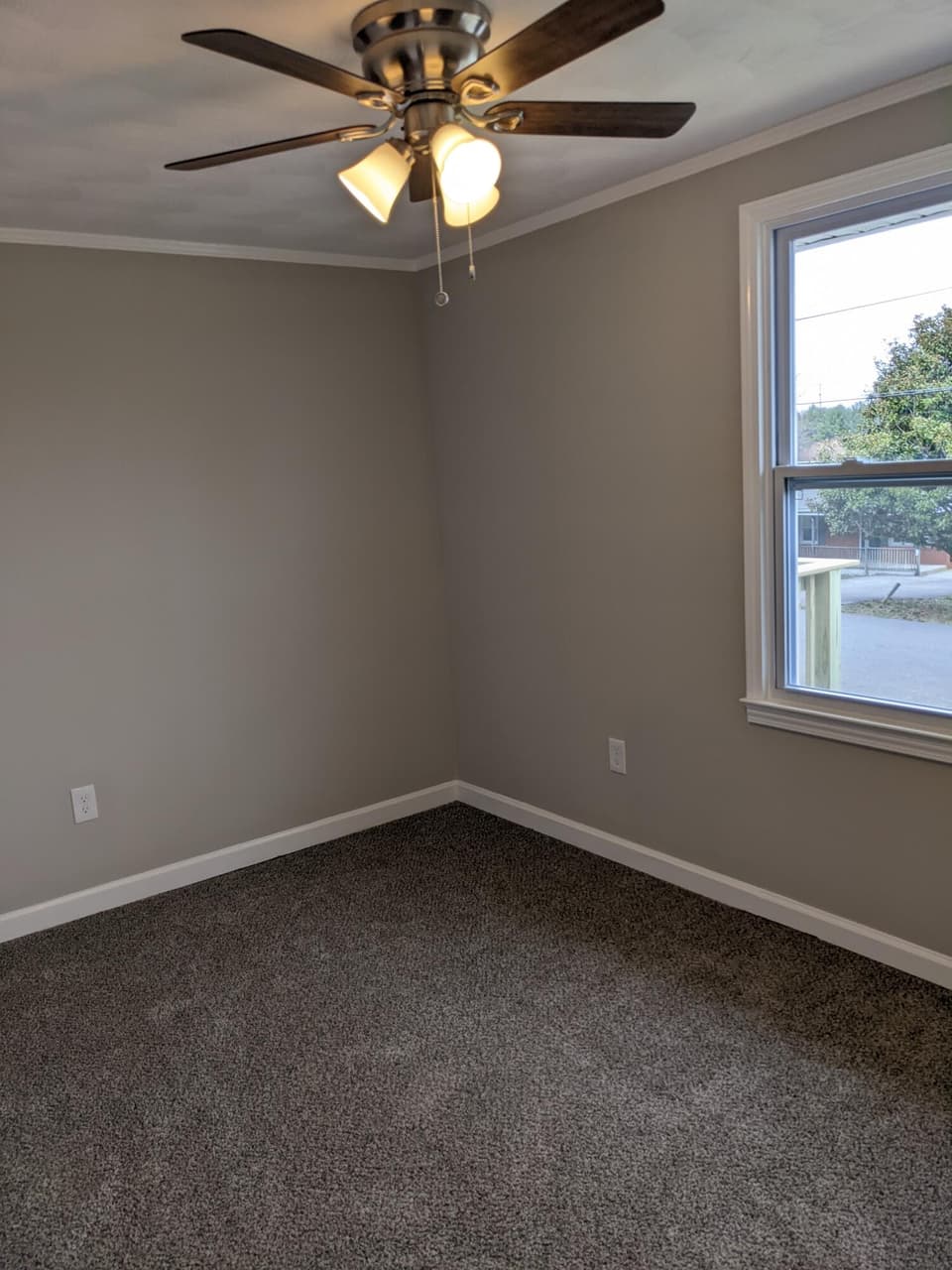 1370 Wall St, photo 21 of 38