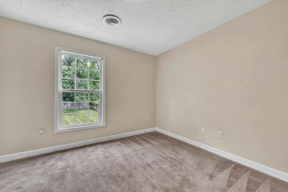 1400 Rigby Street NE, photo 18 of 23