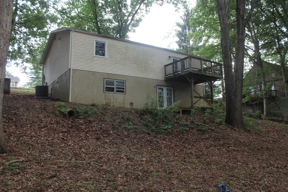 1160 Scott St, photo 4 of 21