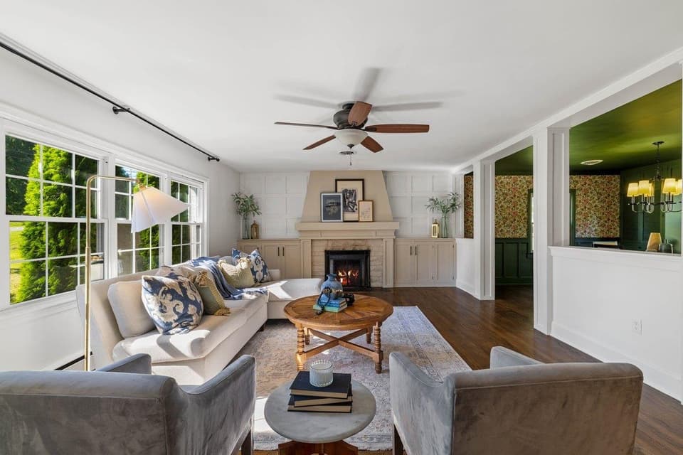 905 Oak Drive, photo 4 of 40