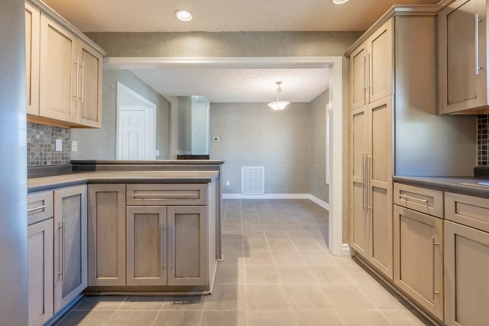640 Lyle Lane, photo 24 of 40