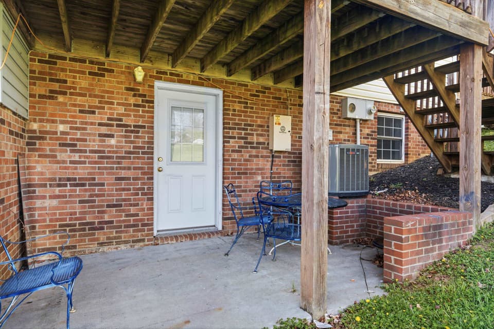 130 Warren Street, photo 35 of 40