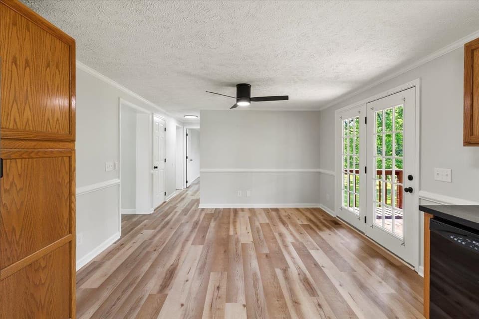 1931 Dominion Drive, photo 17 of 40