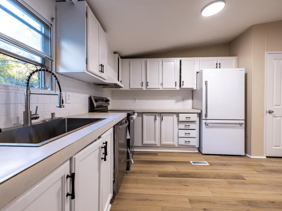 2619 Den Hill Road, photo 13 of 25