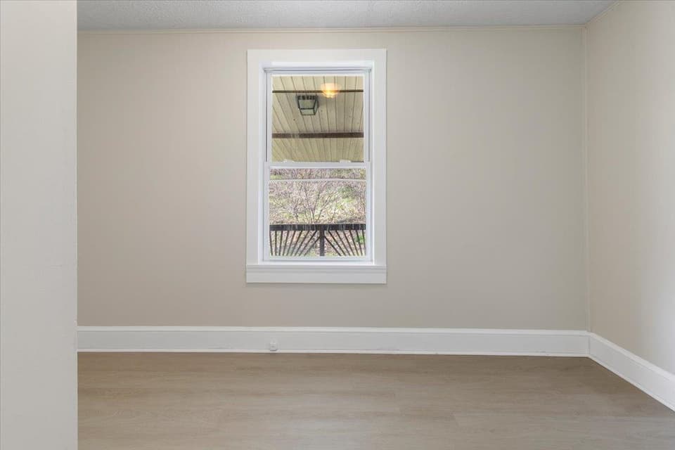 1033 Walton Road, photo 18 of 37