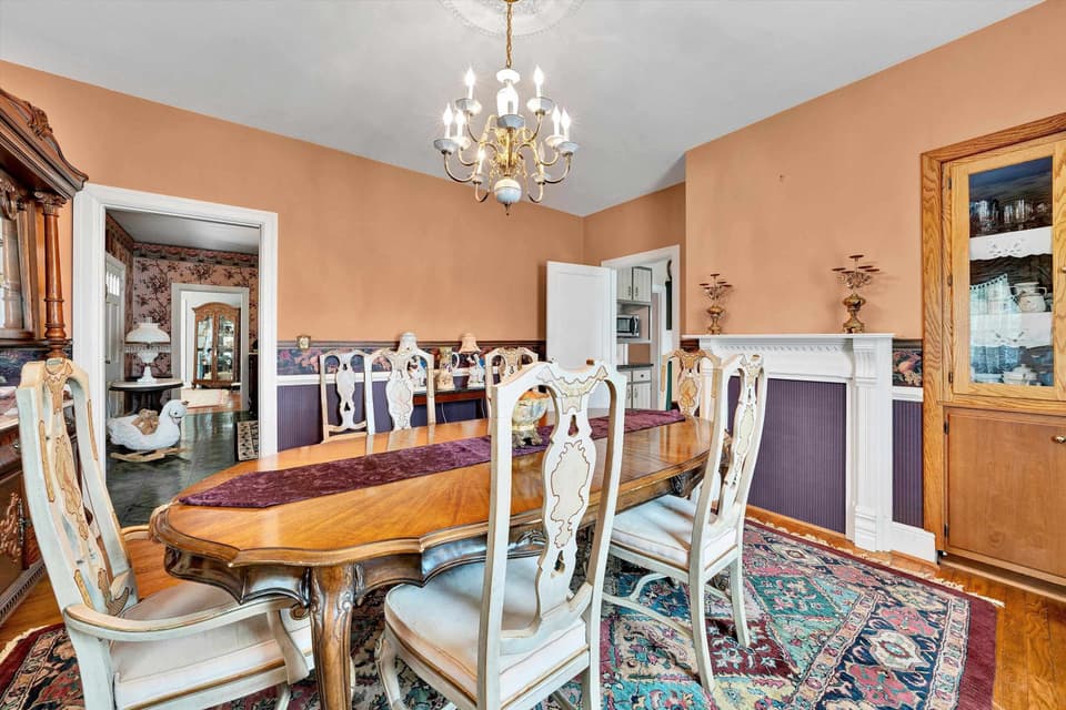 115 Lester Street, photo 14 of 40