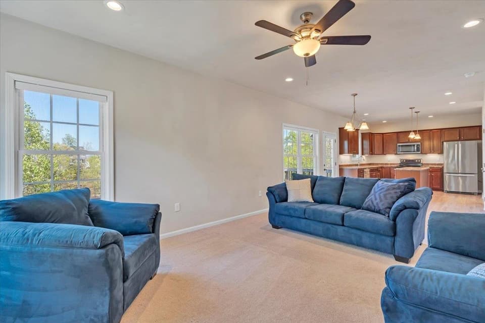 1140 Crosscreek Drive, photo 12 of 40