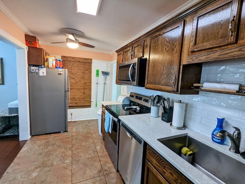 403 Lester Street, photo 29 of 38