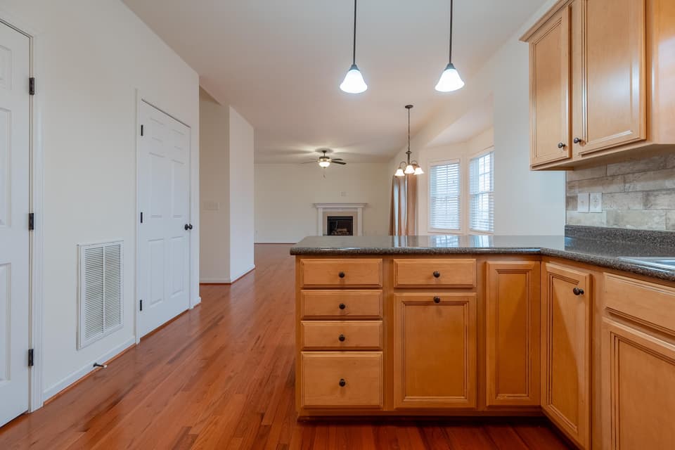 1110 Crosscreek Drive, photo 14 of 40