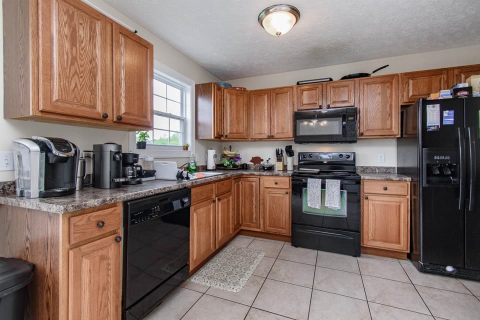 1015 Oak Tree Boulevard, photo 7 of 29