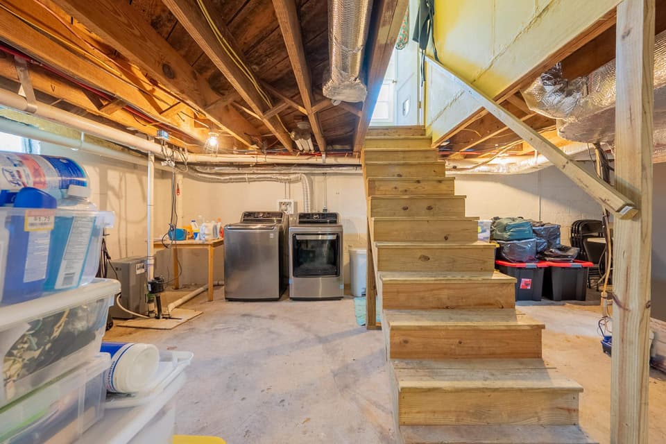 940 Forest Street, photo 27 of 40