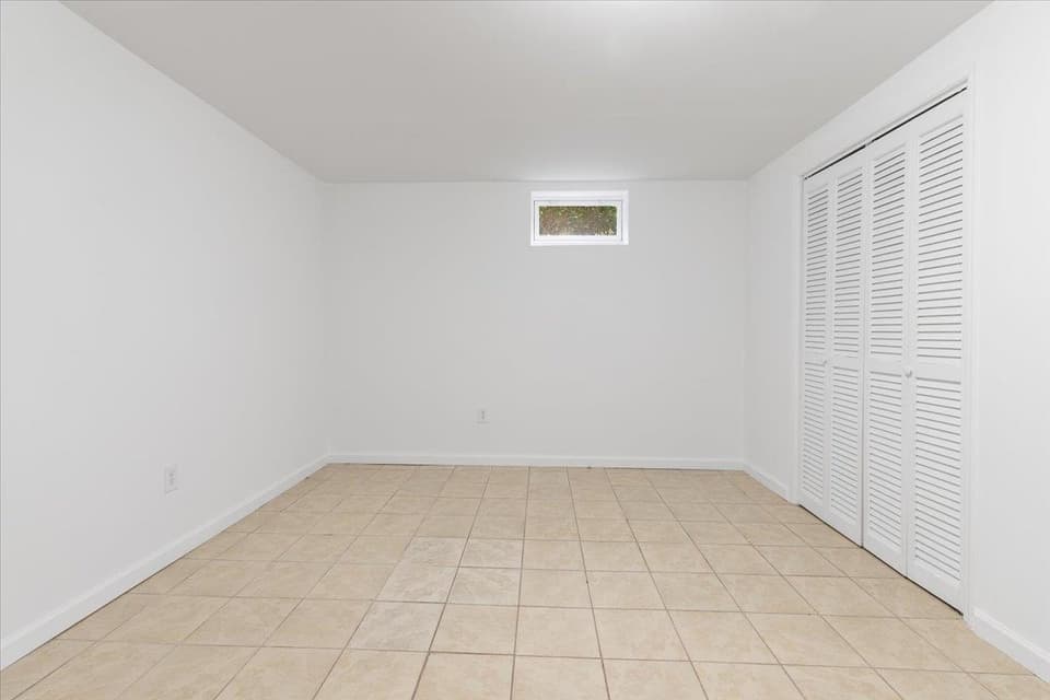 106 Miller Street SE, photo 36 of 40