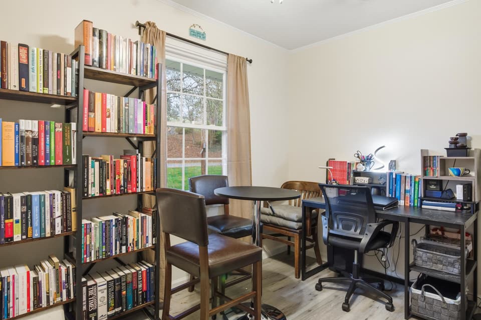 460 Chrisman Street, photo 14 of 30